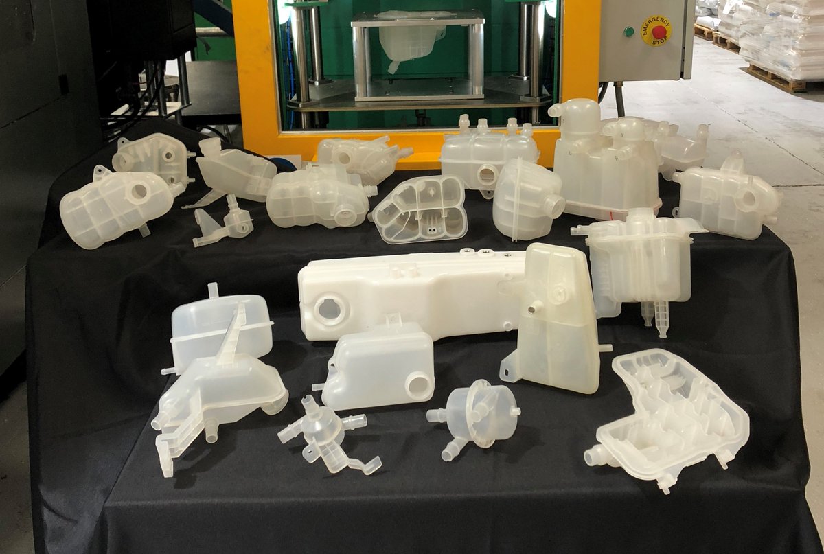 RPTechnologies's tweet photo. 𝗛𝗼𝘁 𝗣𝗹𝗮𝘁𝗲 𝗪𝗲𝗹𝗱𝗶𝗻𝗴
RP have worked closely with #automotive customers to develop coolant expansion tanks for electric vehicles. RP manufactured aluminium #tooling, #injectionmoulded parts and hot plate welded the tanks on-site #Prototype #Development #UKmfg https://t.co/ZMKFj2qbEo
