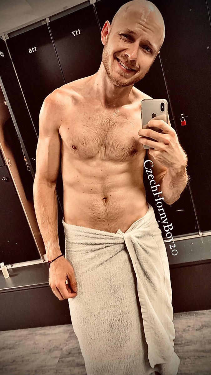 CzechHornyBoy20's tweet photo. After training and after sauna. What makes you feel better? ๐๐ #aftertraining #afterworkout #aftersauna #afterwellness #afterrelax #relax #workoutdone #myform #actualform #mymotivation #czechboy #gayboy #gay #hornyboy #fitnessboy #fitness #gymboy #nike #nikeboy #niketraining https://t.co/1i27DThlMx