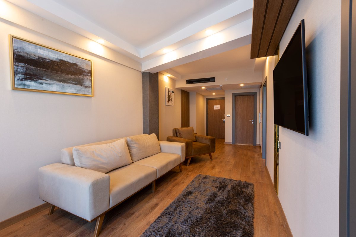DeluxeCabir's tweet photo. Deluxe oda standartları anlayışını değiştiriyor, çok daha fazlasını sunuyoruz.

#cabirsapancahotel #cabirhotel #cabirdeluxehotel #sapancahotel #sapancaspaotel #sapanca #sapancagölü #sapancaspahotel #sapancaailehoteli #sapancakonaklama #kırkpınar #kırkpınarsapanca https://t.co/Z4n7W2yMsd