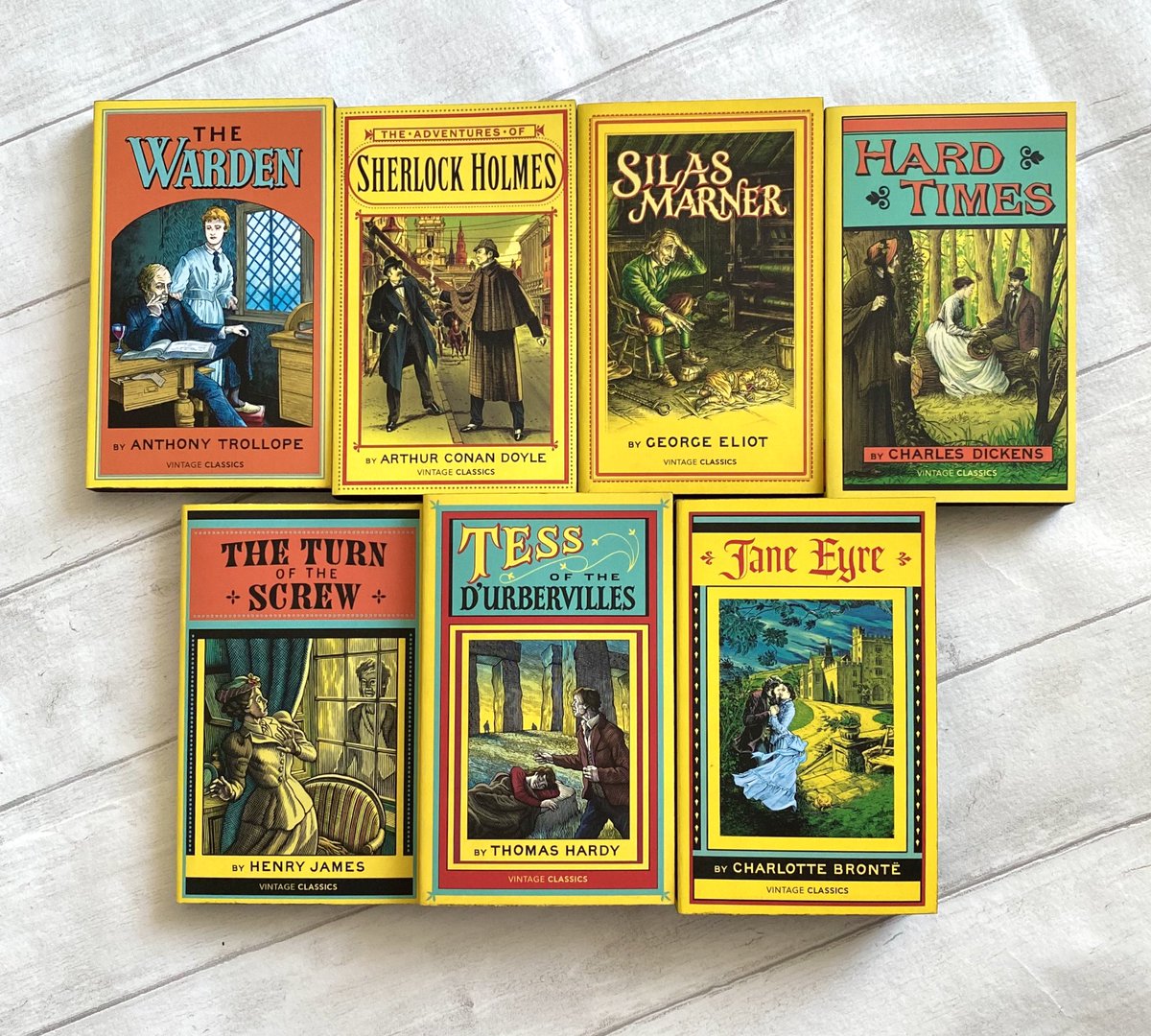 UmutSida's tweet photo. Hi folks! I’m selling some of my book collections. Here’s one, WH Smith 225th year anniversary set. Out of print, rare find. Brand new condition. I have 2 sets, 70 gbp+p&amp;p. DM me if you’re interested. More details below. #books #booksale #Classics https://t.co/LkDskYuMaF