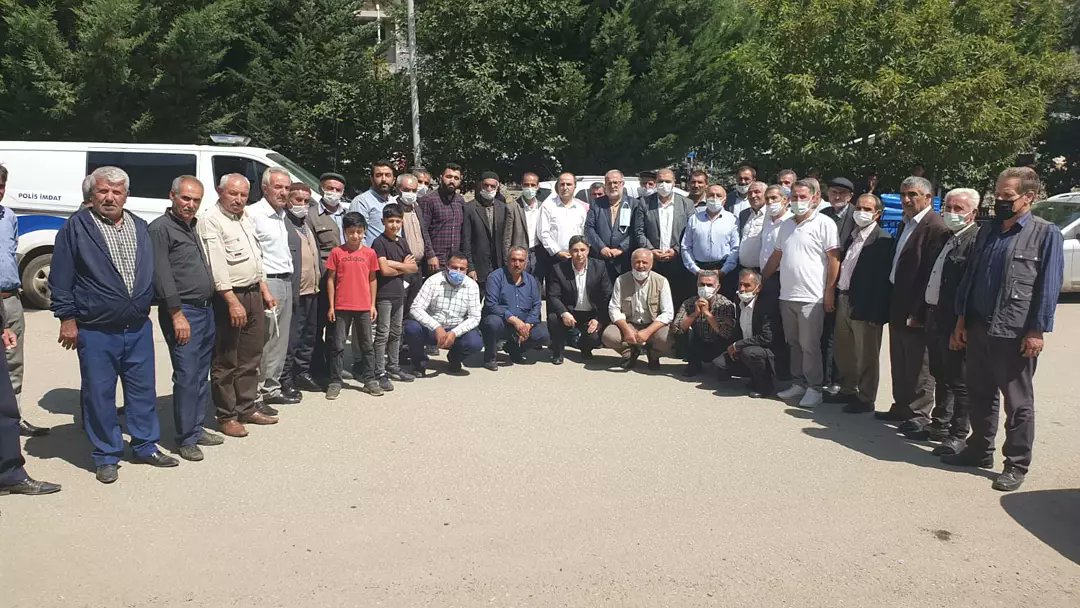 akkadnlrbah's tweet photo. Milletvekilimiz @OsmanGulacarTR ilçemizi ziyaret ettiler. Ziyaretleri bizi onure etmiştir. @Cumalisbrl @AK_PartiVan @akkadinvann @K_Turkmenoglu_V @havvaduran65 https://t.co/MUYnHJPqZO