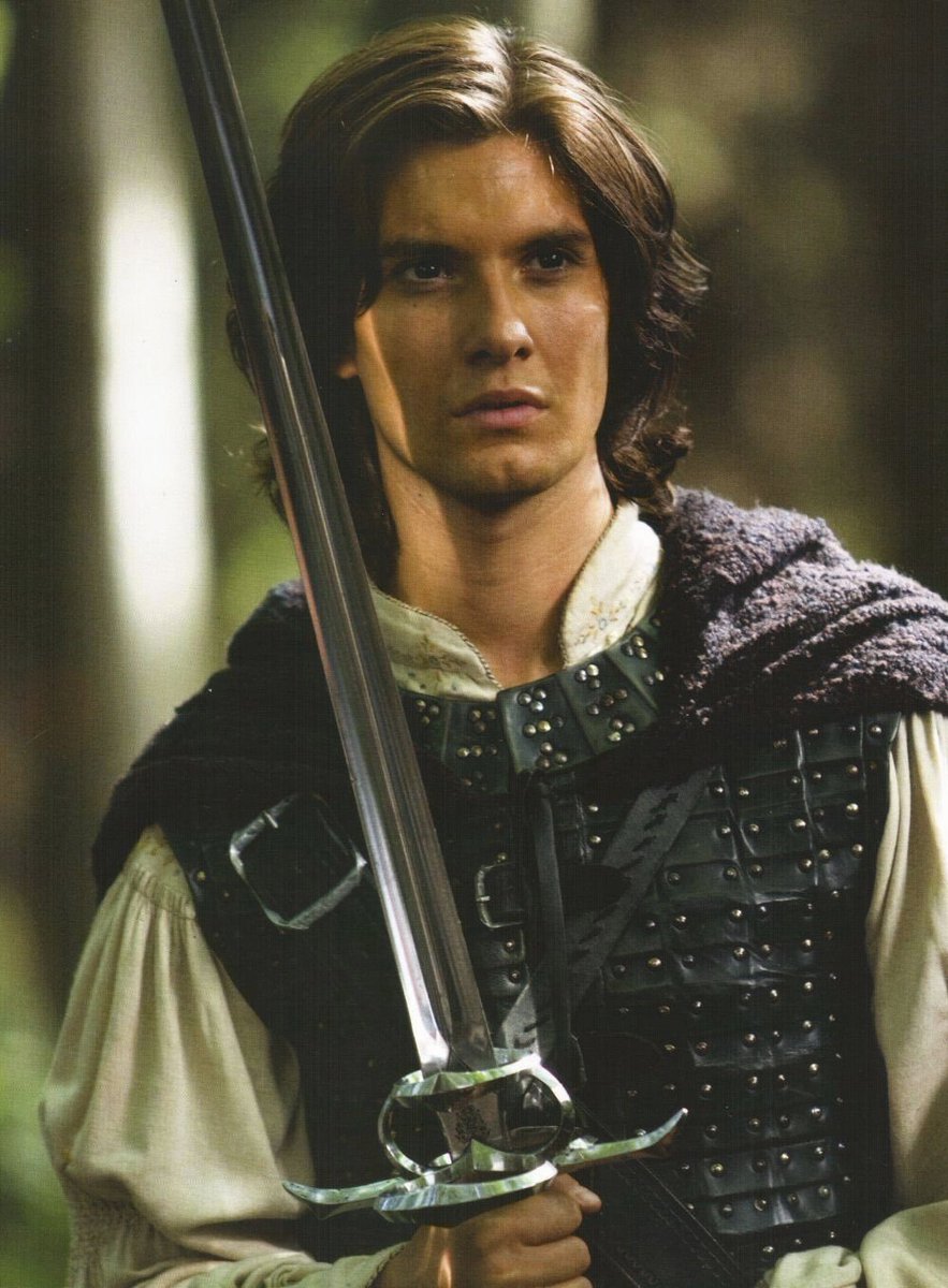 Once a King of Narnia, always a King of Narnia. A very happy birthday to Ben Barnes!   