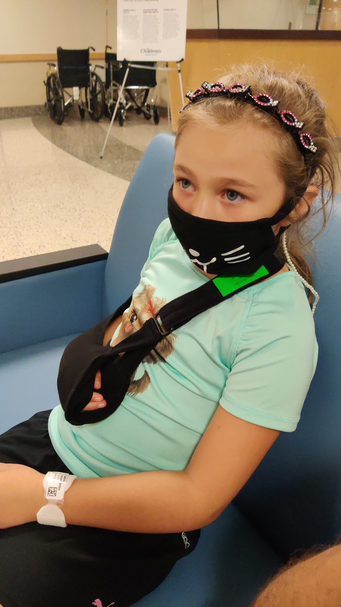 Perfect ending to a crappy day... Two fractures in her forearm.. Not to mention I'm still very long #wheat...