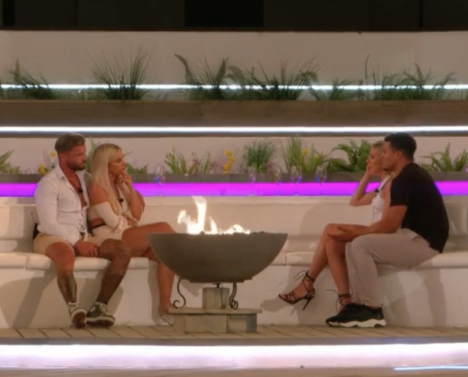 kenzingtoon's tweet photo. Jake not being offended that his bestie-waiting-for-you-outside-the-bathroom Toby voted for him is the standard Faye and Mary can't beat #LoveIsland https://t.co/XtW1Rb3Gvm