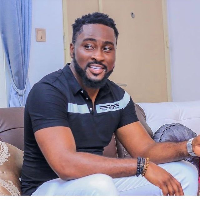 presideey's tweet photo. Let's see Who has more fan.
Retweet for WhiteMoney 🔃
Like for Pere. ❤
#BBNaijaSeason6
#BBNaija https://t.co/JT3kvrbZWf