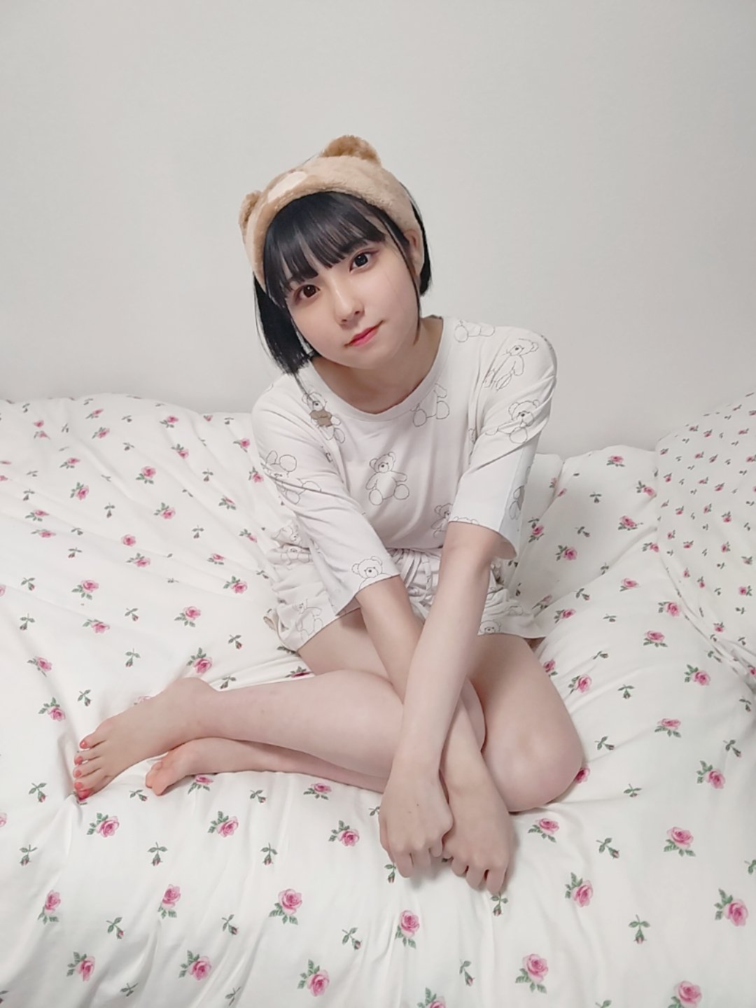 DIALOGUE＋ 鷹村彩花 パーカー Tシャツ アクリルキーホルダー