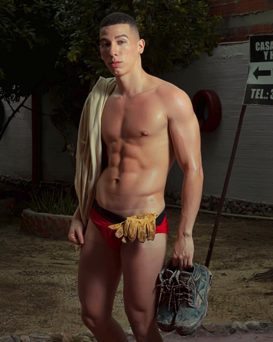 ChrismatheusX's tweet photo. 🌡️Online now @chaturbate 🌡️

https://t.co/3hHdsk0wo1 https://t.co/7Mccg23PHG