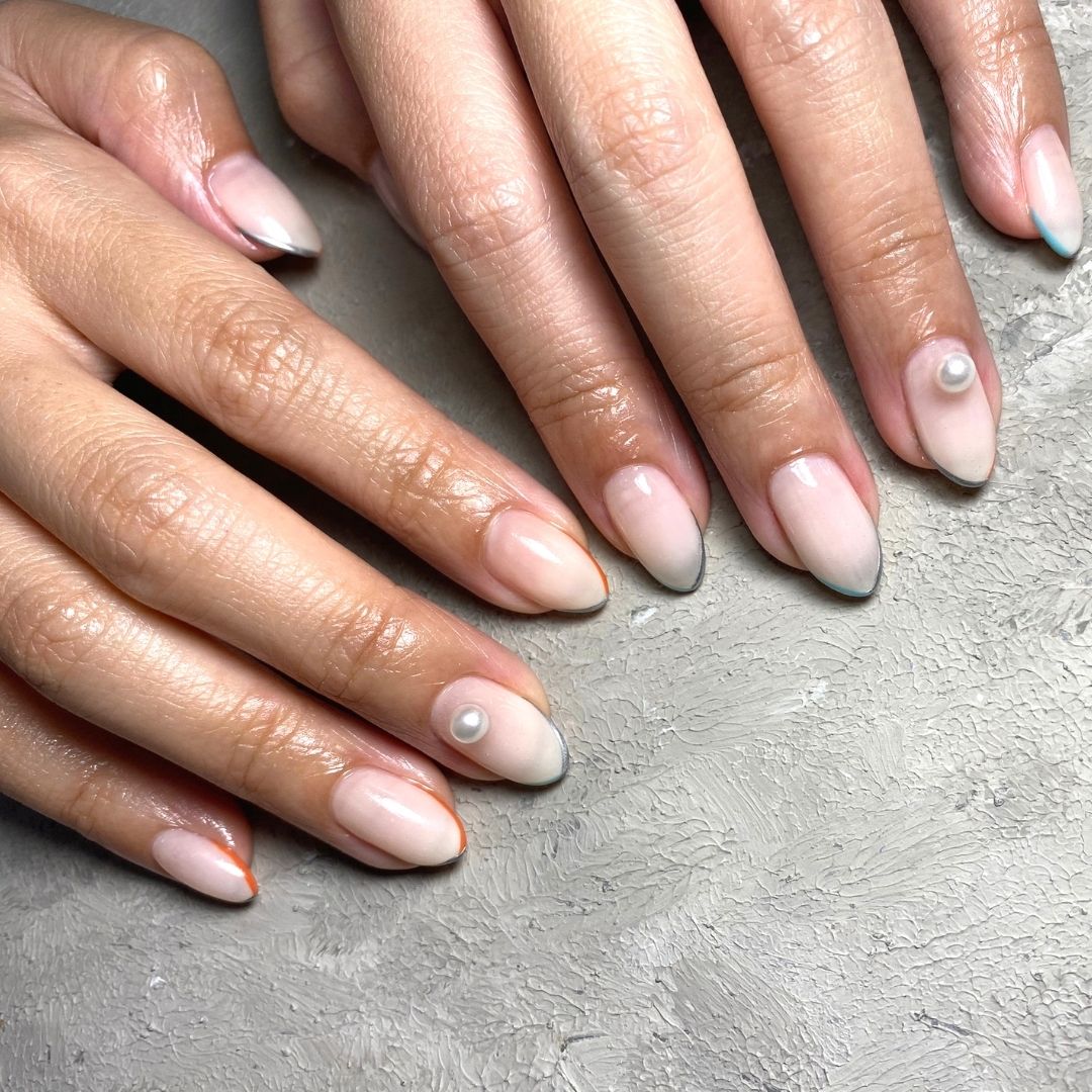 フィルイン専門店 西葛西ネイルサロン シェリール Cherir 西葛西ネイルサロン フィルイン専門店 シェリールです 担当 Erika アートし放題コース 8 980円 スキニーフレンチネイル オシャレな先端デザイン スキニーフレンチ 夏ネイル21