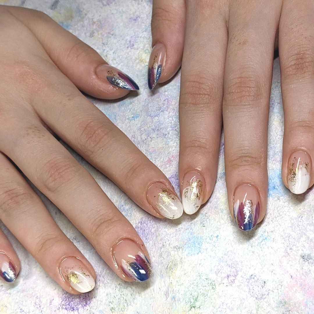 フィルイン専門店 西葛西ネイルサロン シェリール Cherir 担当 鎌田 定額アートコース 5 980円 定額デザインコースの カラー変更を オーダー頂きました カラーによって 雰囲気が変わるデザインです 夏ネイル21 ネイルサロン東京 秋ネイル21