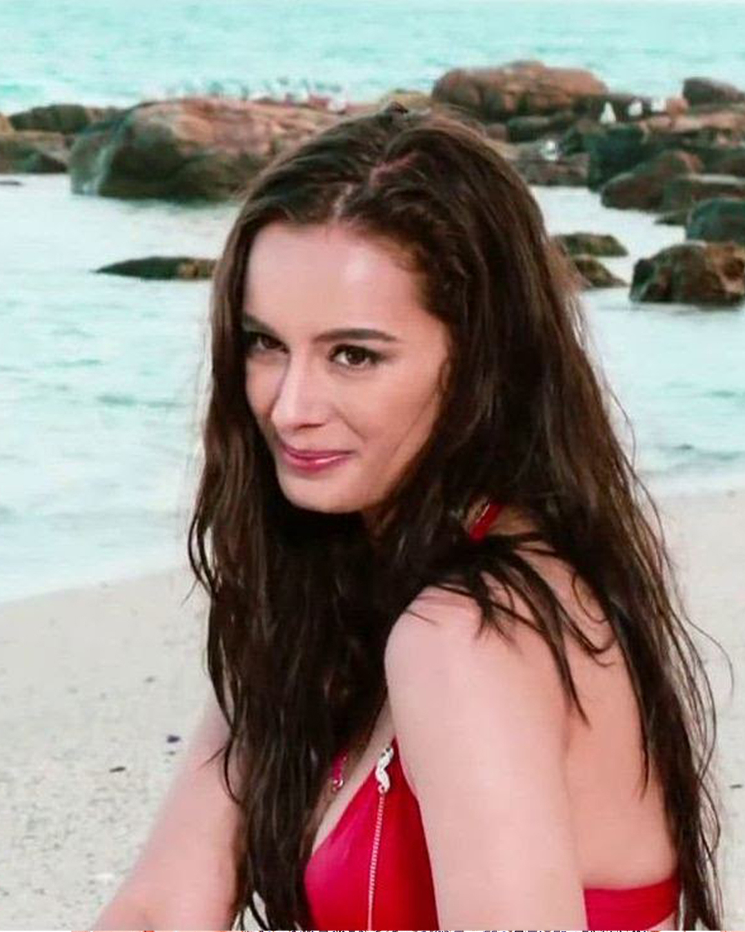 Evelyn Sharma Bikini In Yaariyan