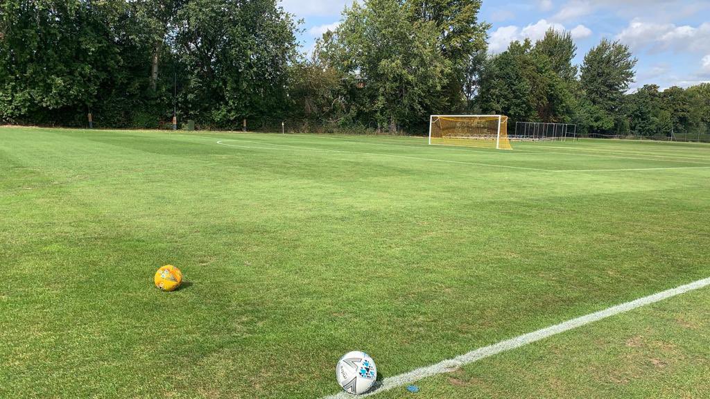 BoE_AFC's tweet photo. Pre season training is on again tonight at Palewell Park in Sheen.

New players welcome! ⚽️ 

7:00pm start / SW14 8RF https://t.co/DQvtGYD5Fq