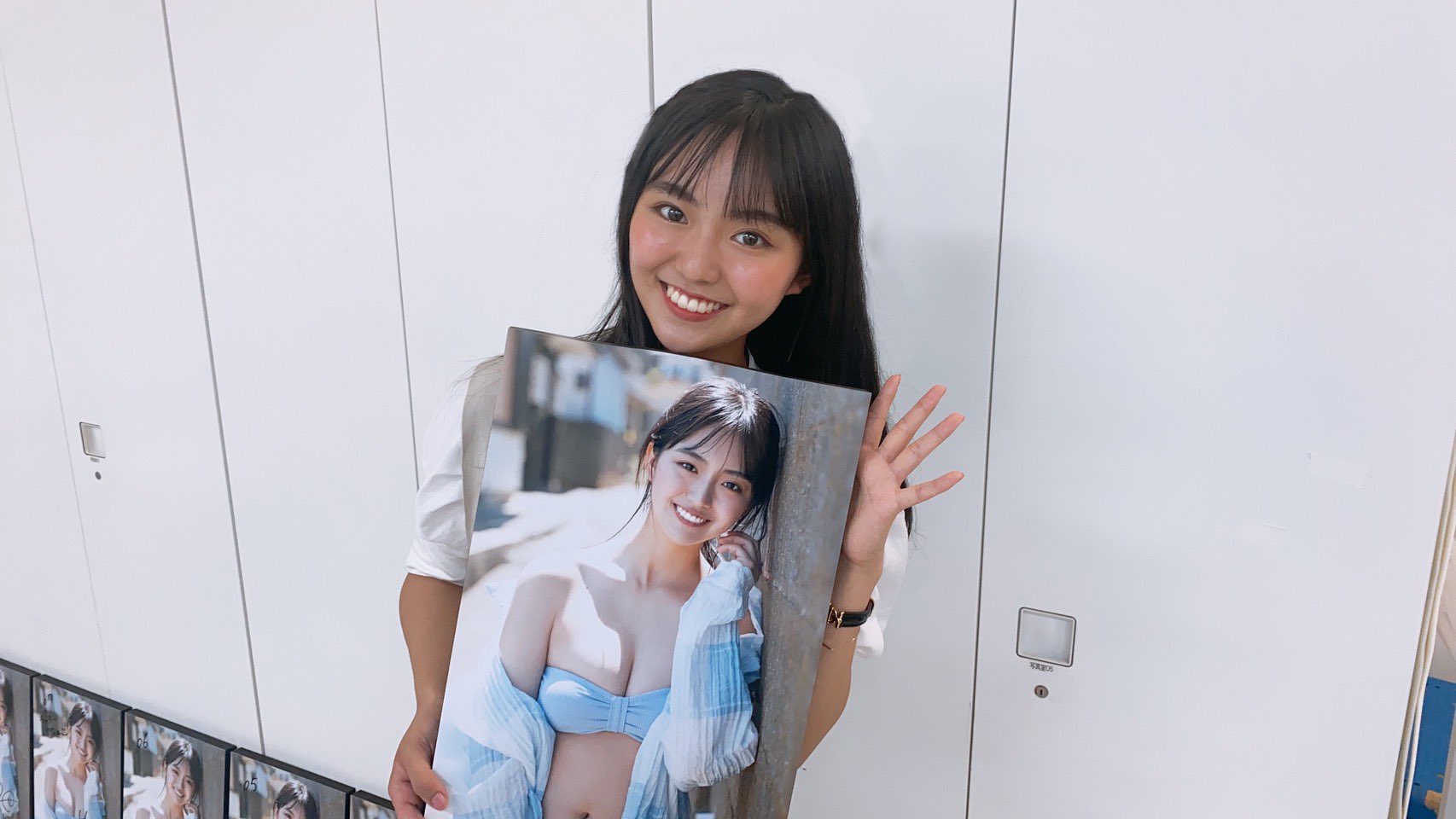 豊田ルナ BLT シリアルナンバー入り限定直筆サイン入り写真パネル 新品 ...