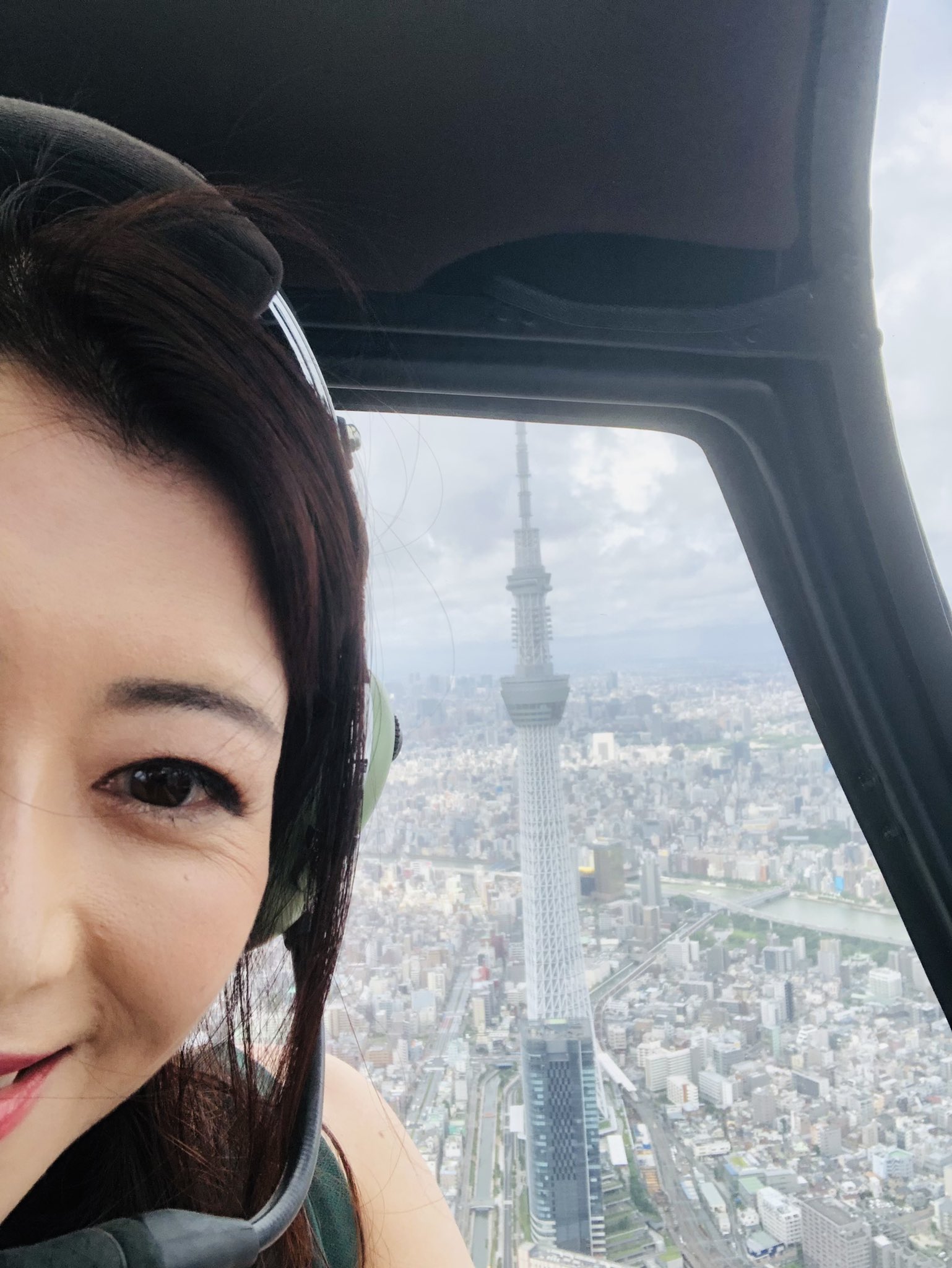 北条麻妃 人生初 ヘリ 乗せてもらっちゃった ディズニーまで3分 ディズニーからスカイツリーまで3分 すごい T Co T3lfop0buk Twitter