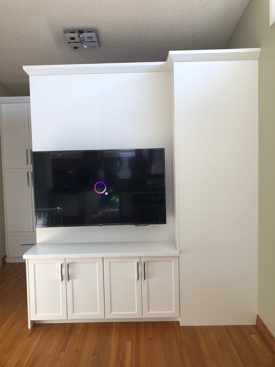 kimjohholsel's tweet image. #mudroom #yyccabinets #closetstorage