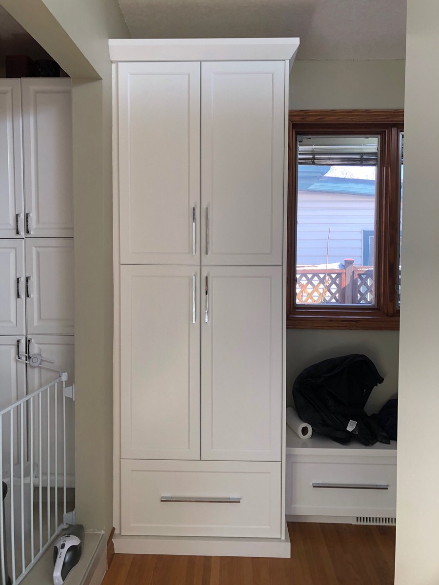 kimjohholsel's tweet image. #mudroom #yyccabinets #closetstorage