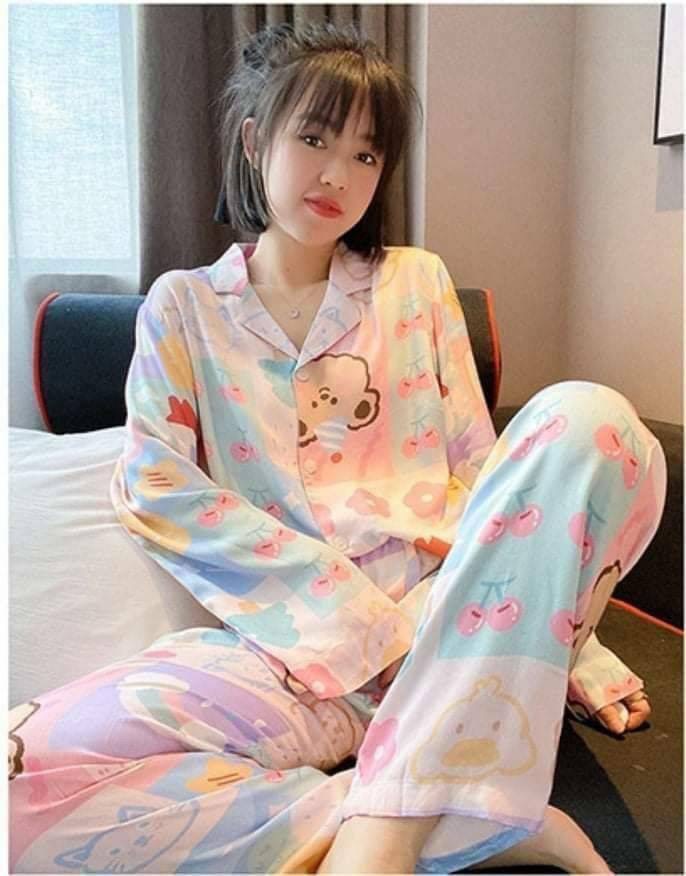 🌸พร้อมส่ง ชุดละ 199 ฿🌸
ชุดนอนสีพาสเทล ลาย So cute มากกก💕 
🦋ฟรีไซส์ขนาด 2XL    
อก: 46  เอวสะโพก: 42