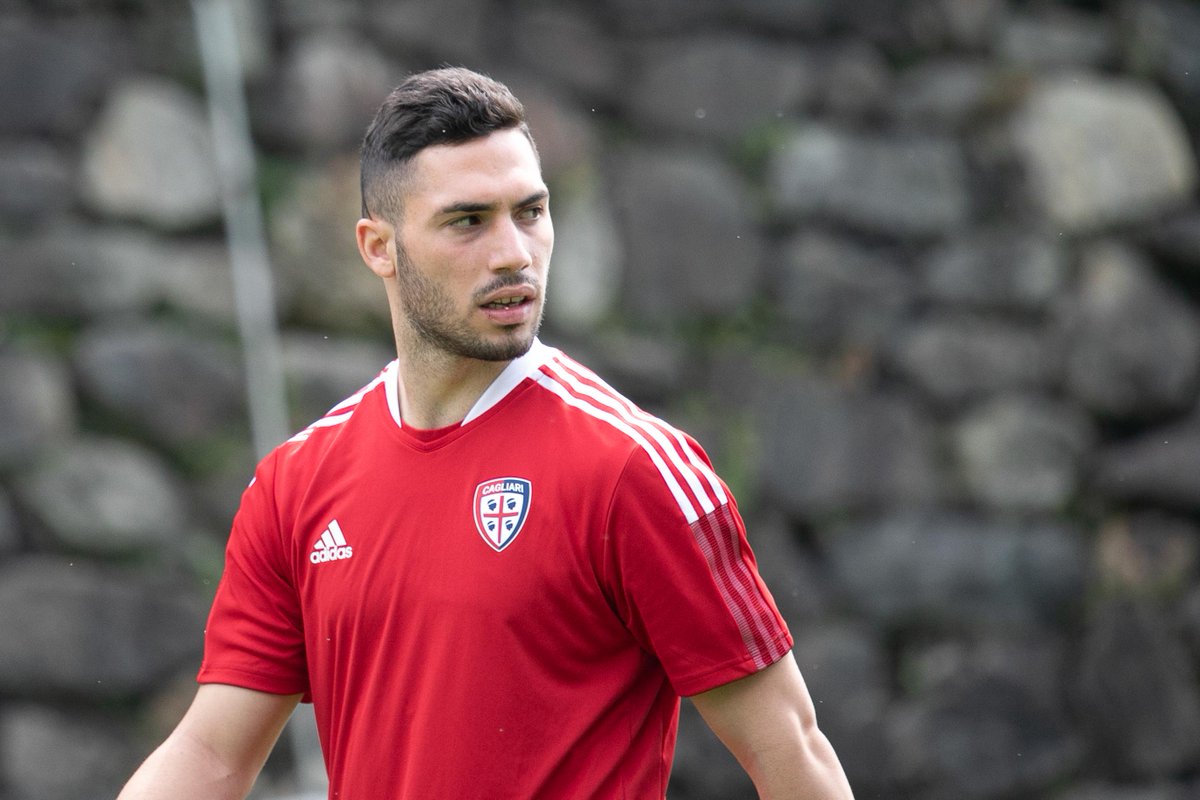 CagliariCalcio tweet picture