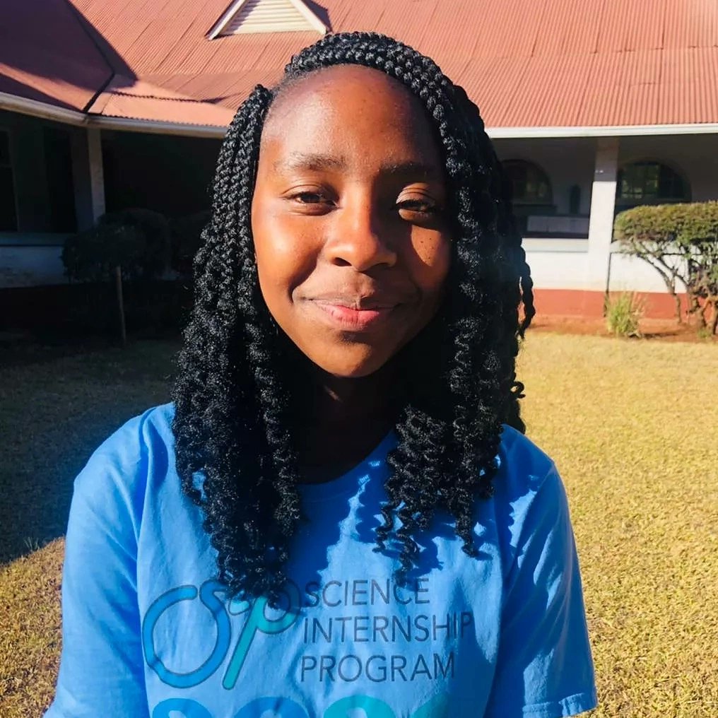 STEMfemzim's tweet image. Today we are crushing on Miss Ruvarashe Moyo who scooped a gold medal at the Africa Science Buskers Competition under the Science Communication Category. Congratulations Ruva🎉