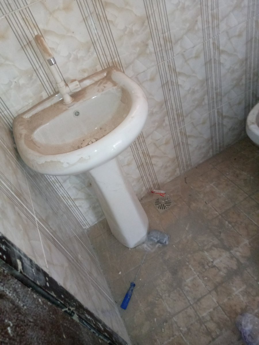 kodi_naka's tweet photo. Hi...I clean dirty homes for a living. Please if this crosses your timeline, Rt. My customers are on your timeline. π₯Ίπ€²πΎ
#iclean #cleaninservices #cleaningcompanies #enugucleaningcompany https://t.co/GkvbPdFJAC