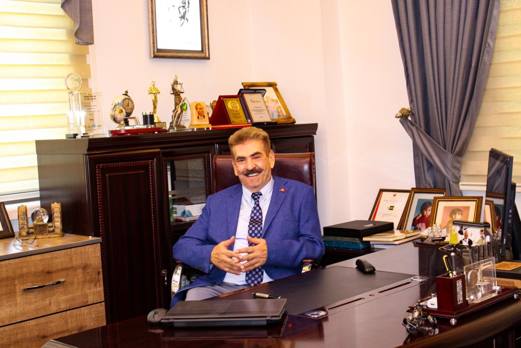 tpfcomtr's tweet photo. Ankara PERDER'in yeni Yönetim Kurulu Başkanı Ramazan Gülhan oldu.
#tpf #ankaraperder #perakende #yerelmarket https://t.co/DmiW49O77E
