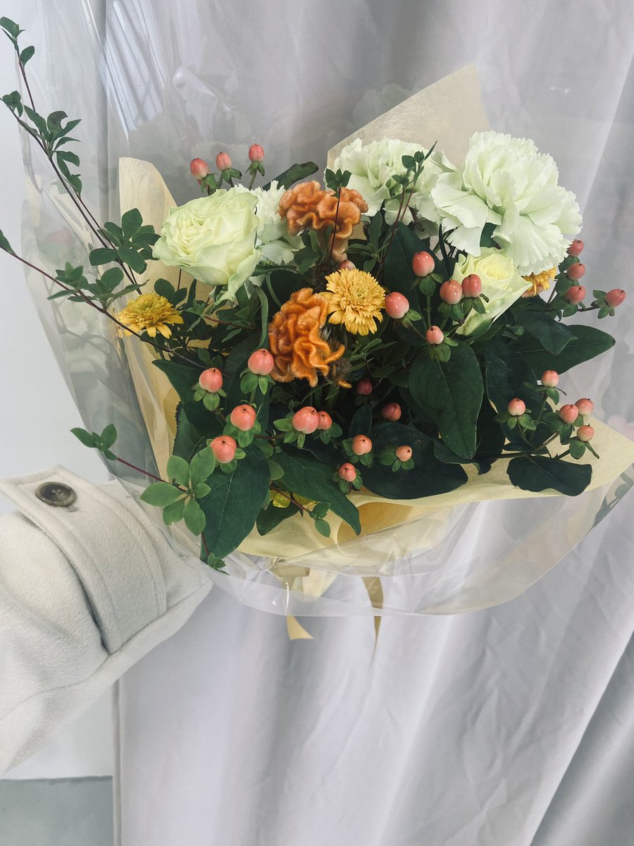 carolinee2000's tweet photo. 誕生日、何度もお祝いしてもらったって嬉しい。🥲笑 https://t.co/Wxl8wMftYT