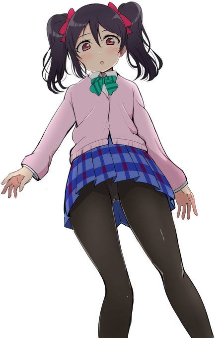 お題箱
Nico putting on tights 