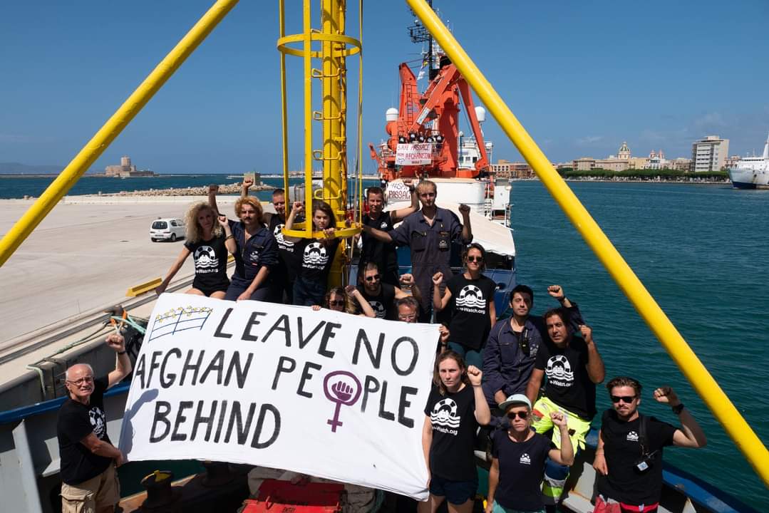 AlbiezGeorg's tweet photo. The Crews of #SeaWatch3 and #SeaWatch4 for #Afghanistan: #LeaveNoAfghanPeopleBehind, #HumanRights are universal! #SavePassage for all who are jeopardized by the #Talibans! https://t.co/lZmxvnVWkY