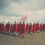 ◤    #櫻坂46 　 新ビジュアル公開 ◢3rdシングルの新アーティスト写真は赤い衣装を纏い強い…