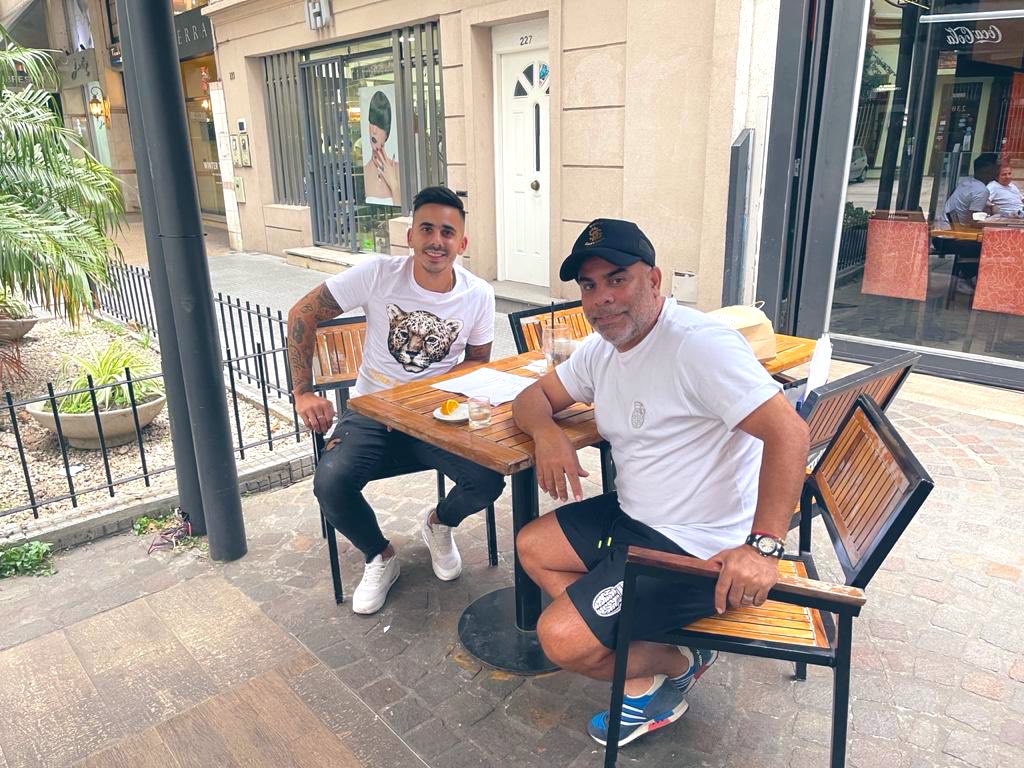 Junto a <a href="/martincappareli/">Martin Capparelli</a> 🧠🤝🔵🟡