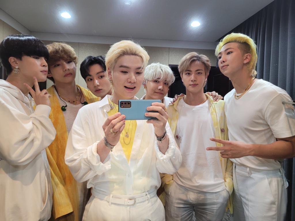 KwelangM's tweet photo. My BOYS🥰💜💜
#BTSARMY https://t.co/NAGsCQfinH