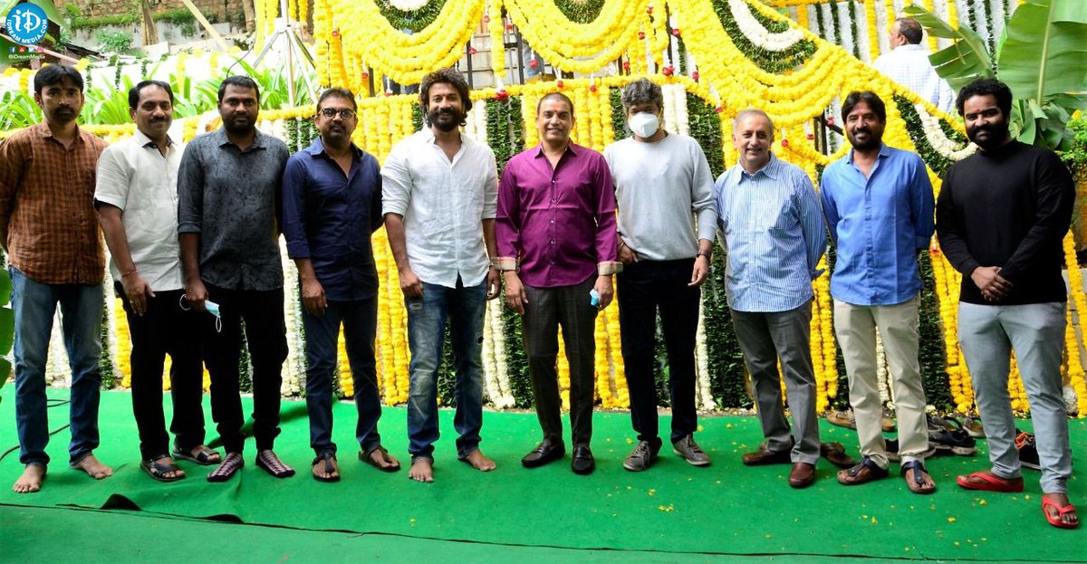 iDreamMedia's tweet photo. Pics from #SatyaDev25 launch event!!
@ActorSatyaDev @krishnakommala @kaalabhairava7
#SatyaDev #iDreamMedia
Subscribe to https://t.co/dOHgmd4Ghp https://t.co/cuntoSTiYj