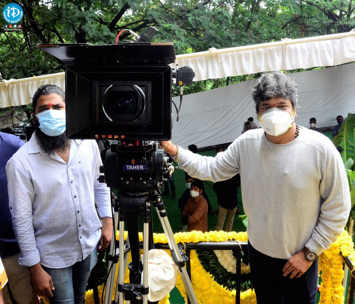 iDreamMedia's tweet photo. Pics from #SatyaDev25 launch event!!
@ActorSatyaDev @krishnakommala @kaalabhairava7
#SatyaDev #iDreamMedia
Subscribe to https://t.co/dOHgmd4Ghp https://t.co/cuntoSTiYj