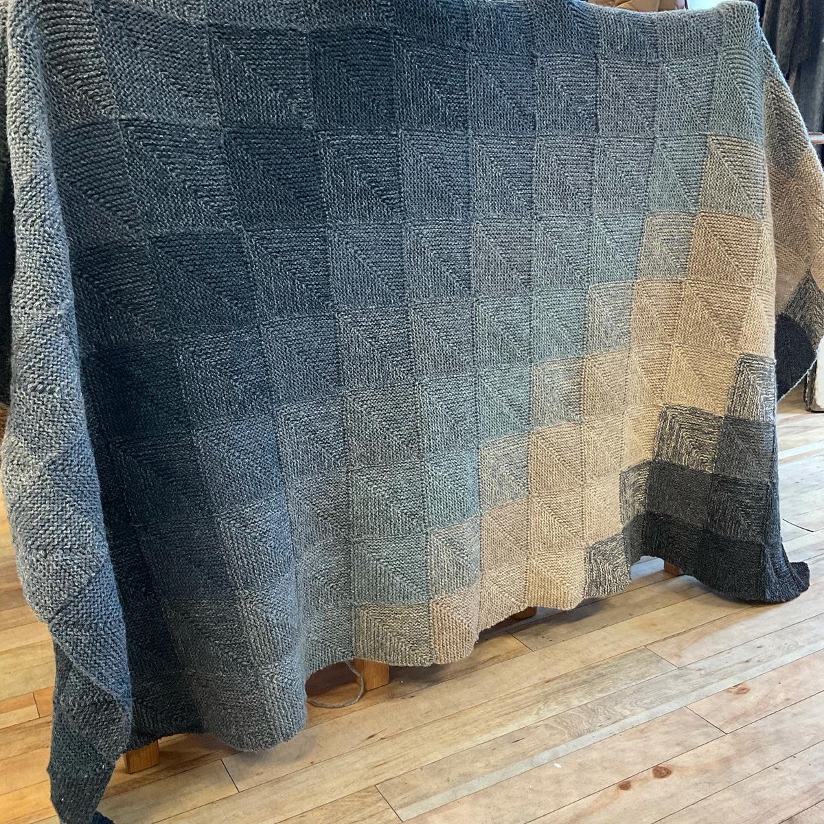 thewoollybrew's tweet photo. From this week’s Show &amp; Tell a gorgeous mitred blanket in @jamiesonsofshetland Spindrift 4ply. Knitted by Fiona (not me sadly!) this is a HUGE blanket. Comfortably heavy and robust.

Read more here…

https://t.co/FCeLMfM31D https://t.co/0sjTlWeMqO