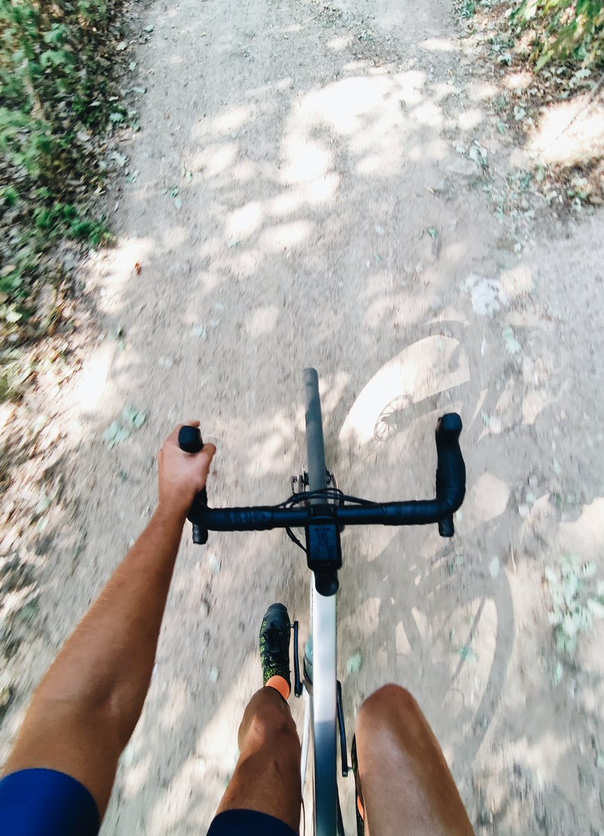 53x11DJ's tweet photo. Somewhere on 1300m altitude. 5.4km at 8.4% average gradient of unpaved road to the village of Prvce. You must admit #canyongrail is one sexy bike 😍
#cyclinglife #notarmacnoproblem #canyonbikes #canyongrailsl7 #limarhelmets #julbo https://t.co/4DQVodg8eM