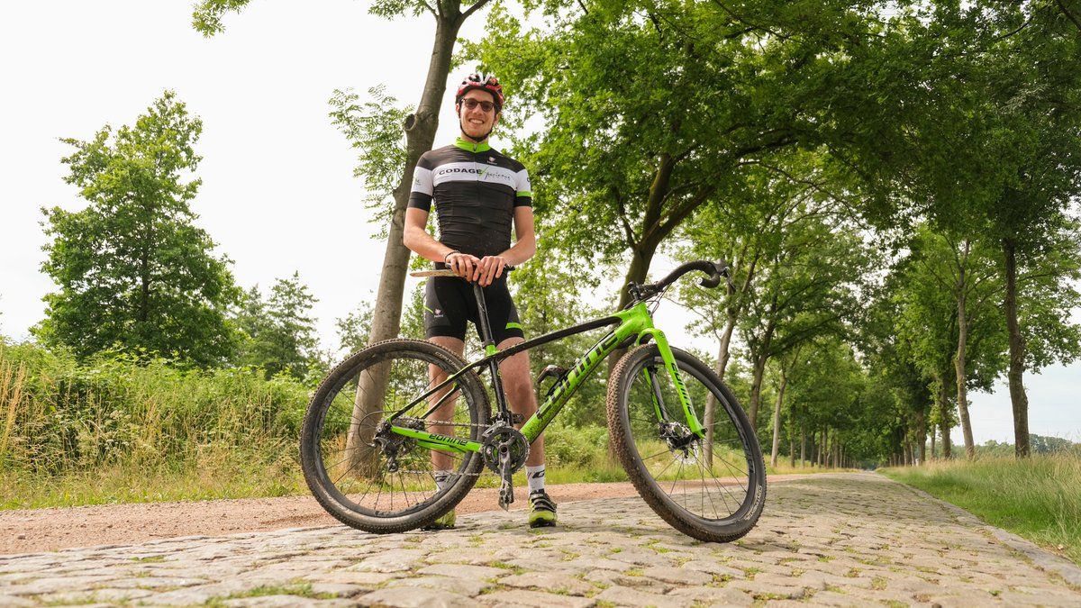 𝐔𝐈𝐓𝐍𝐎𝐃𝐈𝐆𝐈𝐍𝐆

Stig Broeckx, die na een val ernstig hersenletsel opliep, gaat op 11 september de wielertocht Hel van Kempen fietsen. Hij vertelt hierover op 27 augustus om 14.00 uur in het Shimano Experience Center in Valkenburg.

Alle info👉 bit.ly/3gcw1Ty