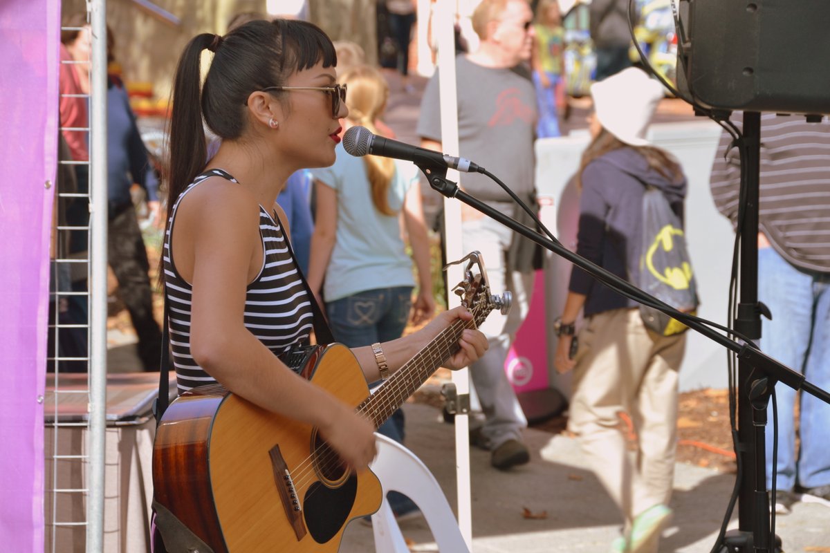 #WaybackWednesday some sweet Perth busking times back in 2015 🥲