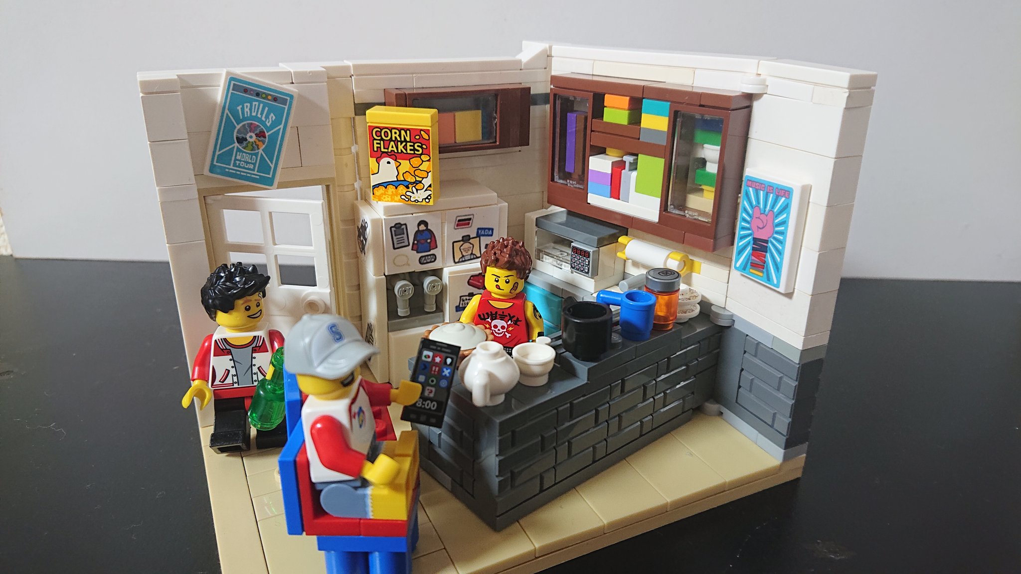 Amazon.co.jp: LEGO Ideas サインフェルド 21328 組み立てキット