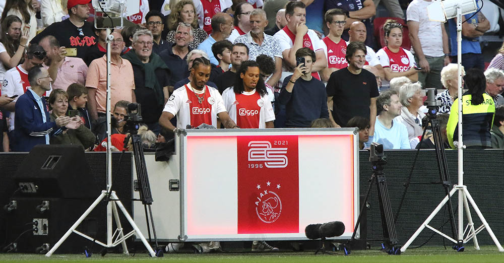 Oproep: Help Ajax en JUKE met jouw stem aan clubradio Top 100! ajax.li/3mkEBDk #ajax
