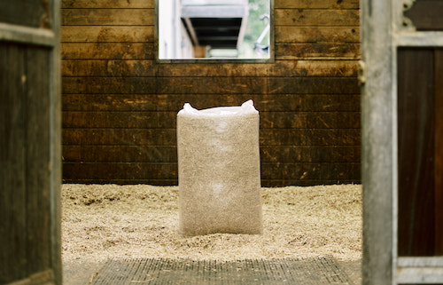 💥 BACK IN STOCK💥
Caviera Classic - chopped, dust extracted wheat straw bedding!
♥️traditional wheat straw bedding, but find it a chore to muck out? Try our chopped dust extracted Caviera Classic!
Buy by the pallet online we ship nationwide! 🚚
cavierabedding.co.uk/caviera.../cav…