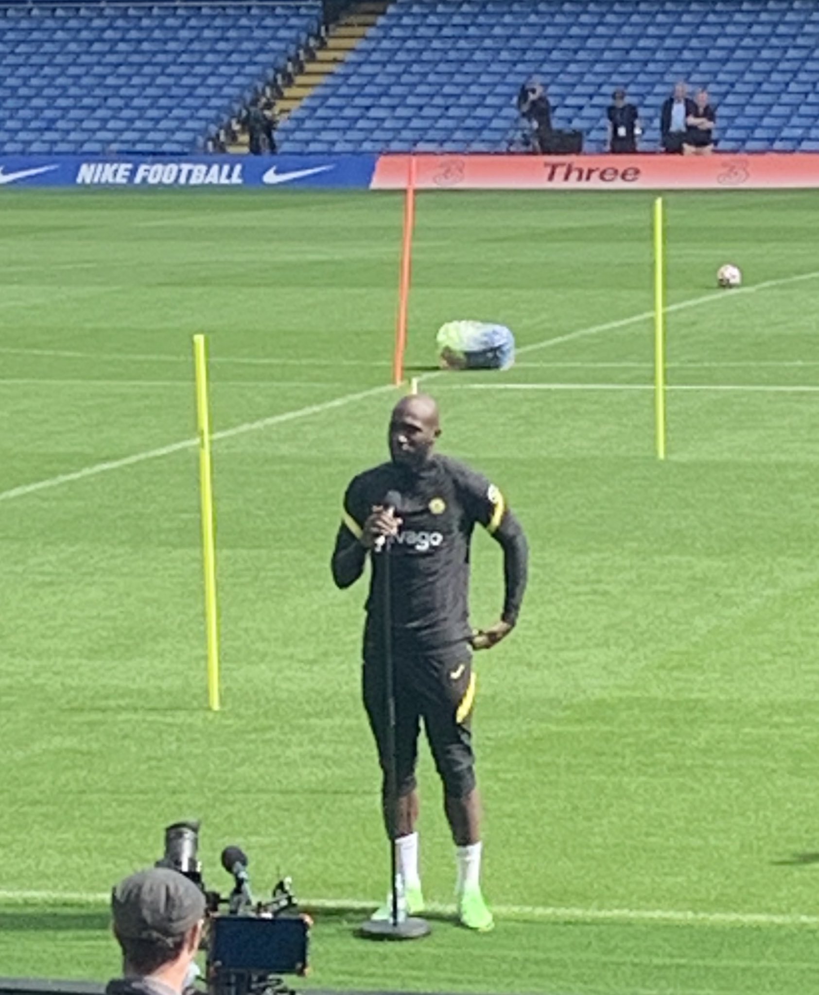 E9ENTfLXoAMfynI?format=jpg&name=large