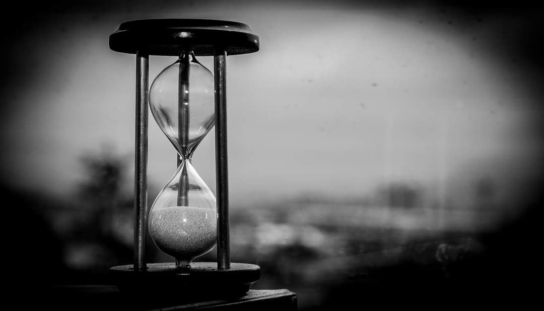 rtmruta66's tweet photo. Seguimos por la senda misteriosa del Apocalipsis para comprender el fin del mundo. Vamos a explicar los capítulos 10 y 11 con el tema: 'no habrá más demora'. ¡Las profecías se están cumpliendo!

Escúchalo en la app y en https://t.co/9ig6DpYPbY

#biblia #apocalipsis https://t.co/rxyuRomPwd