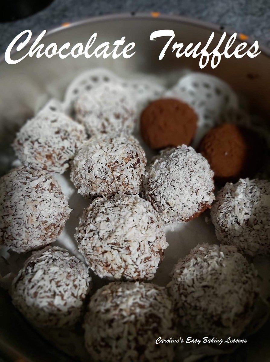 Online_Baking's tweet photo. CHOCOLATE TRUFFLES OR ‘PROTEIN POWER BALLS’
Use my chocolate ganache recipe to easily make these yummy chocolate truffles. Coat any way you like, and add some more protein to the truffle with some dried fruit and nuts. Perfect as gifts too.
#bakinglessons 
https://t.co/MRJLK0B2qa https://t.co/XpZ6W7TNEB