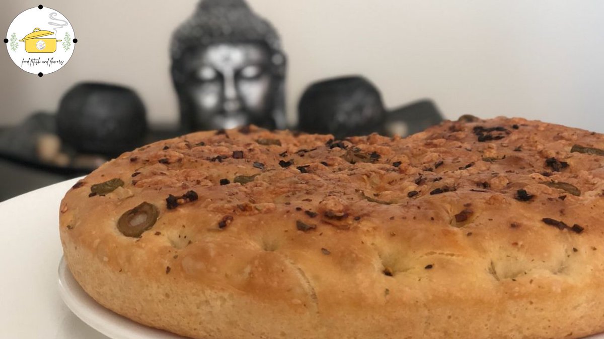 ffftales's tweet photo. There is no #taste compared to that of a #freshlybaked #focacciabread

The #recipie will be out on our #website soon!
https://t.co/jWf05Nm2Fo

#ffftales #cookingwithaviva #food #foodie #foodgasm  #foodphotography #foodbloggersindia #foodblog #foodbusinesses #qatar #india #bread https://t.co/g3Usmuojj7