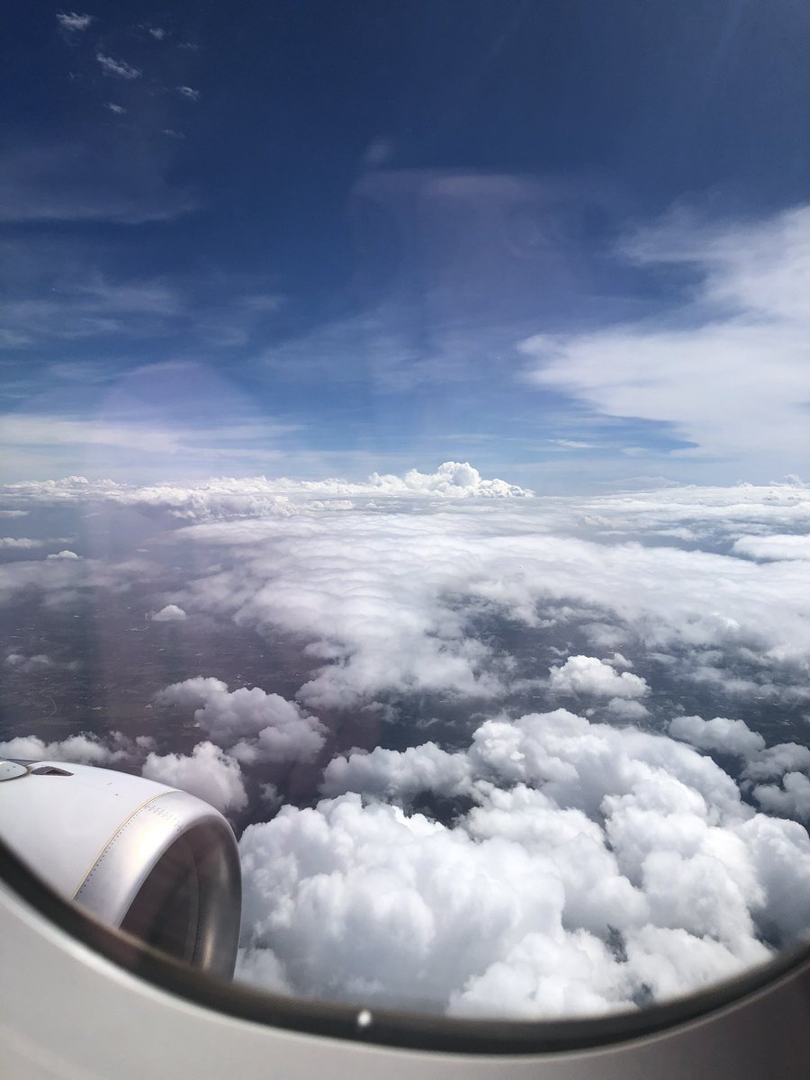 despicableEZ's tweet photo. Sarap sa eyes ng gantong view. Kelan kaya ulit ☺️ https://t.co/0x2pObT7Tn