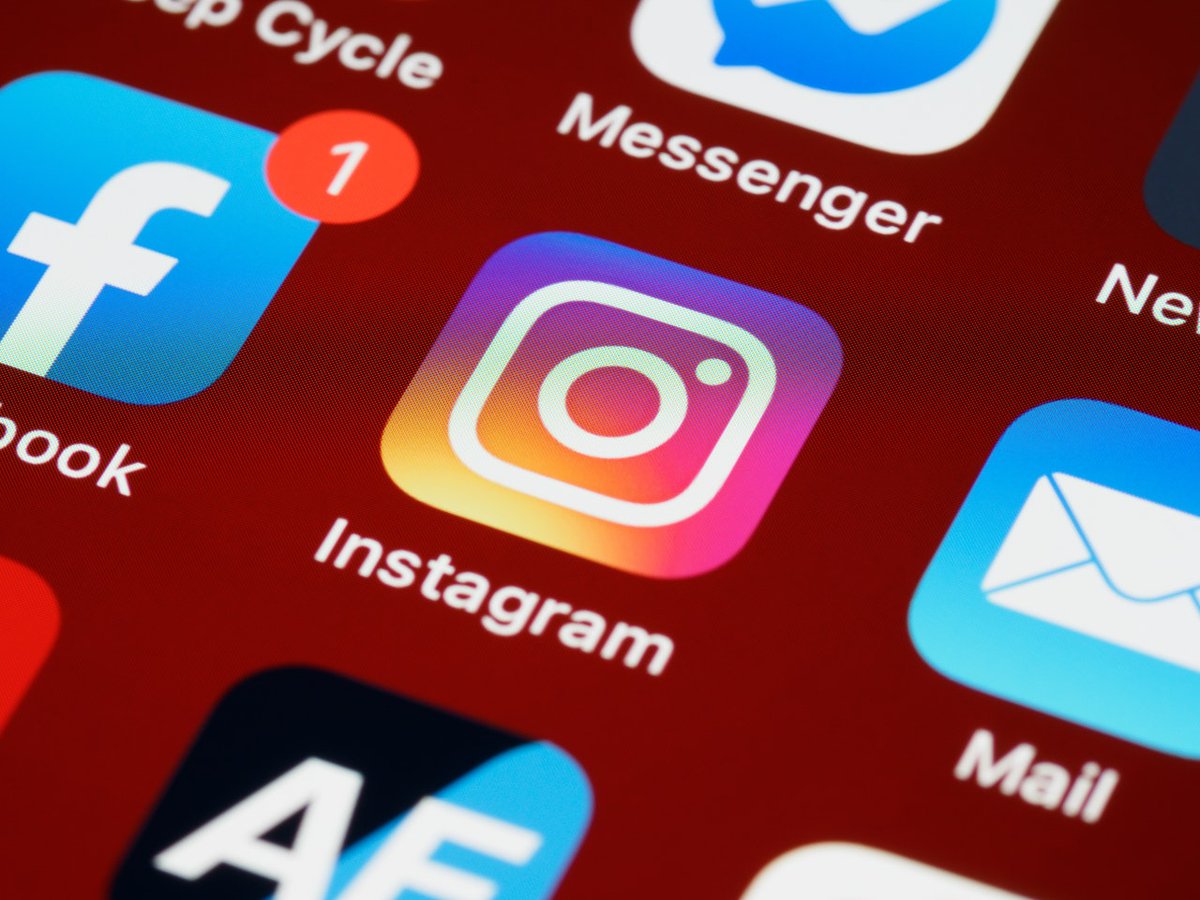 edurank's tweet photo. Which social media strategies resonated with the students on Results Day this year? Take a look at the best creative approaches that stood out in 2021: 

https://t.co/VmO3m9YqnB

#socialmediamarketing #strategy #studentrecruitment #studentmarketing #resultsday2021 #bestpractice https://t.co/xxafADnkey