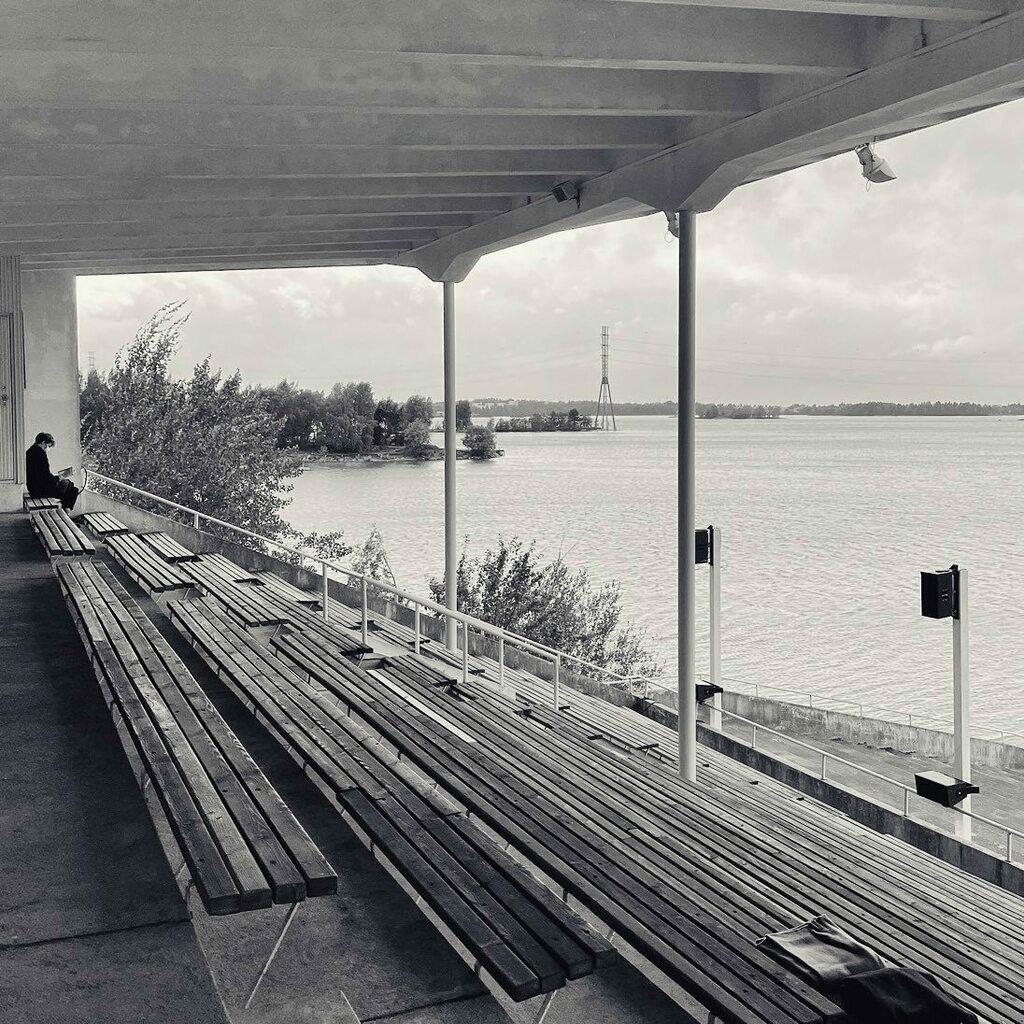 Never visited the old rowing stadium before #ihme2020 #art #soundinstallation #janawinderen #listeningthroughthedeadzones #helsinki #finland https://t.co/j1eltjXGlb #instagram https://t.co/dfgTfTSgUq