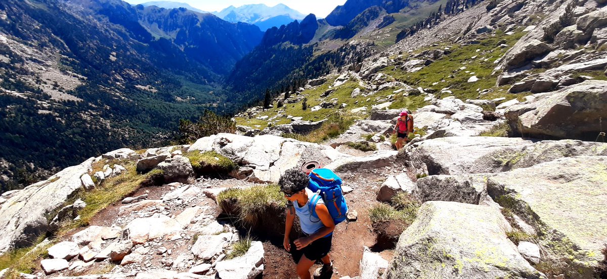 Muntania's tweet photo. Jornada de aproximación a la Cresta Espadas-Posets. Pirineo Aragonés.
#muntaniaclimb #ascensoposets #crestadeespadas #pirineo https://t.co/xWNi7GUQd0