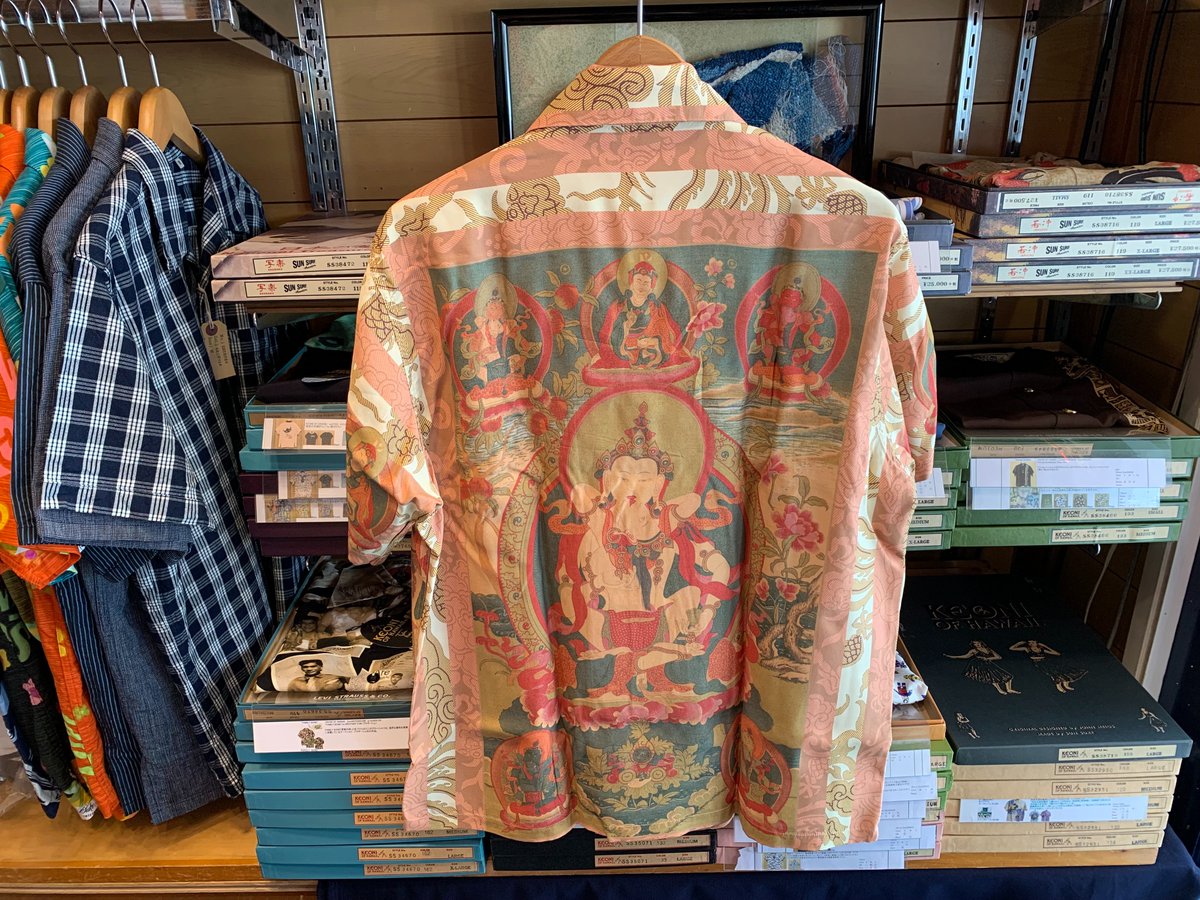 milwaukee_info's tweet photo. サンサーフ・スペシャルエディションシリーズから、復刻作品名『曼荼羅』デザイン半袖レーヨンアロハシャツです。
https://t.co/aZ6p0GNuZB
https://t.co/kyLrKqEwvh
https://t.co/E9zVGTI560
#サンサーフ #アロハシャツ #東洋エンタープライズ #ss38711 https://t.co/QB0sPT4uvM
