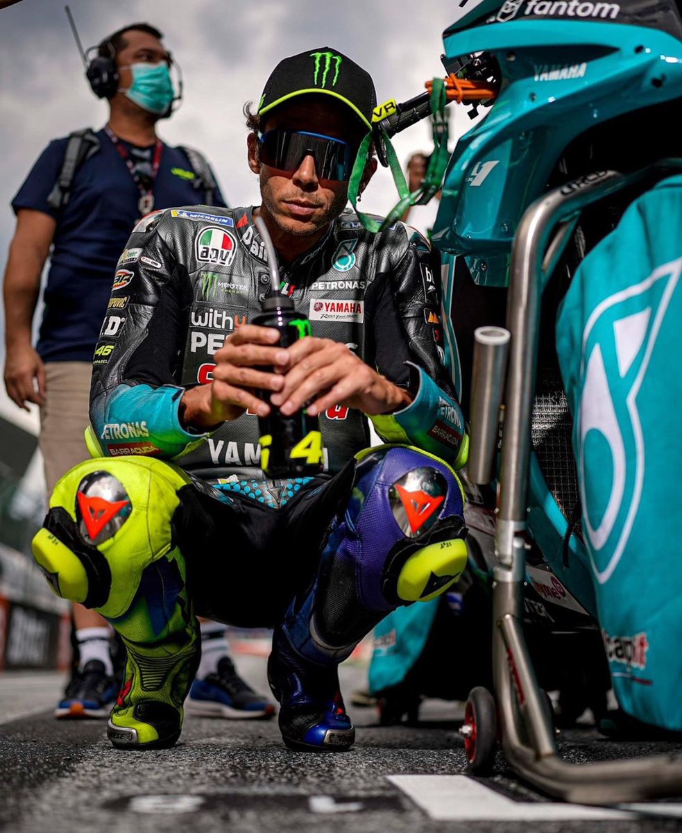 ValeYellow46's tweet photo. Spielberg,Austria
Sunday,MotoGp Race
Great atmosphere around the track,finally with the Fans!
📸 @GigiSoldano @FAlex79 @Jesus_Robledo https://t.co/21CCh1kQvl
