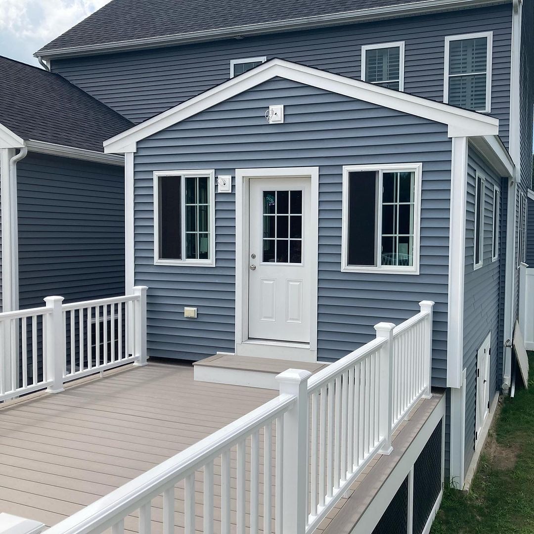 builtbybrosco's tweet photo. The #builtbybrosco @JELDWEN door looks great on this new deck built by #sbennerconstruction - thanks for sharing!
@CapeCodLumber
#jeldwendoors #eastbridgewaterma #keepcraftalive #brosco #broscodoors #jeldwendoors #smoothprodoors #exteriordoors https://t.co/vW3xtKro0K
